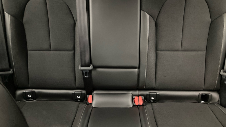 Volvo Xc40 2.0 T4 Momentum Pro 5dr AWD Geartronic Petrol Estate